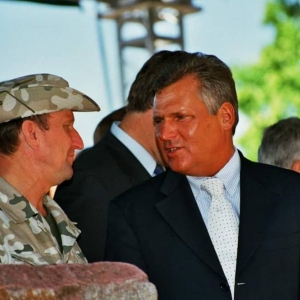 Szczecin 2003- wyjazd I Zmiany do Iraku. Z prezydentem Kwaśniewskim.
